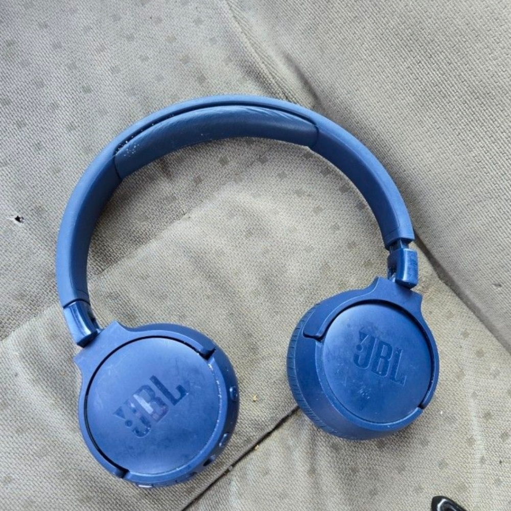 Jbl headphones